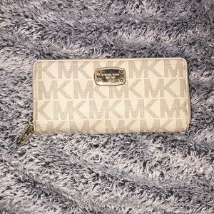 Michael Kors wallet